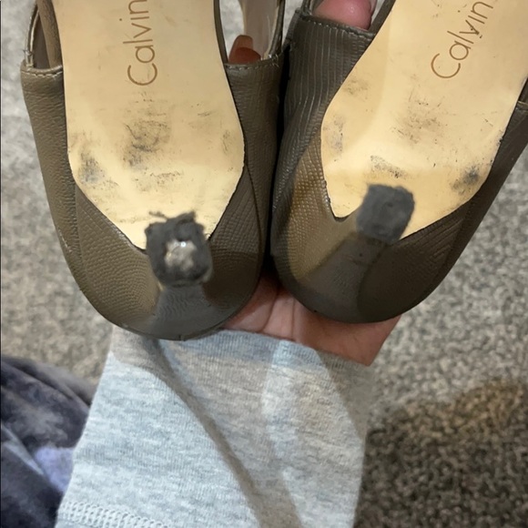 Olive Green Calvin Klein heels size 5.5 in woman - Picture 7 of 7